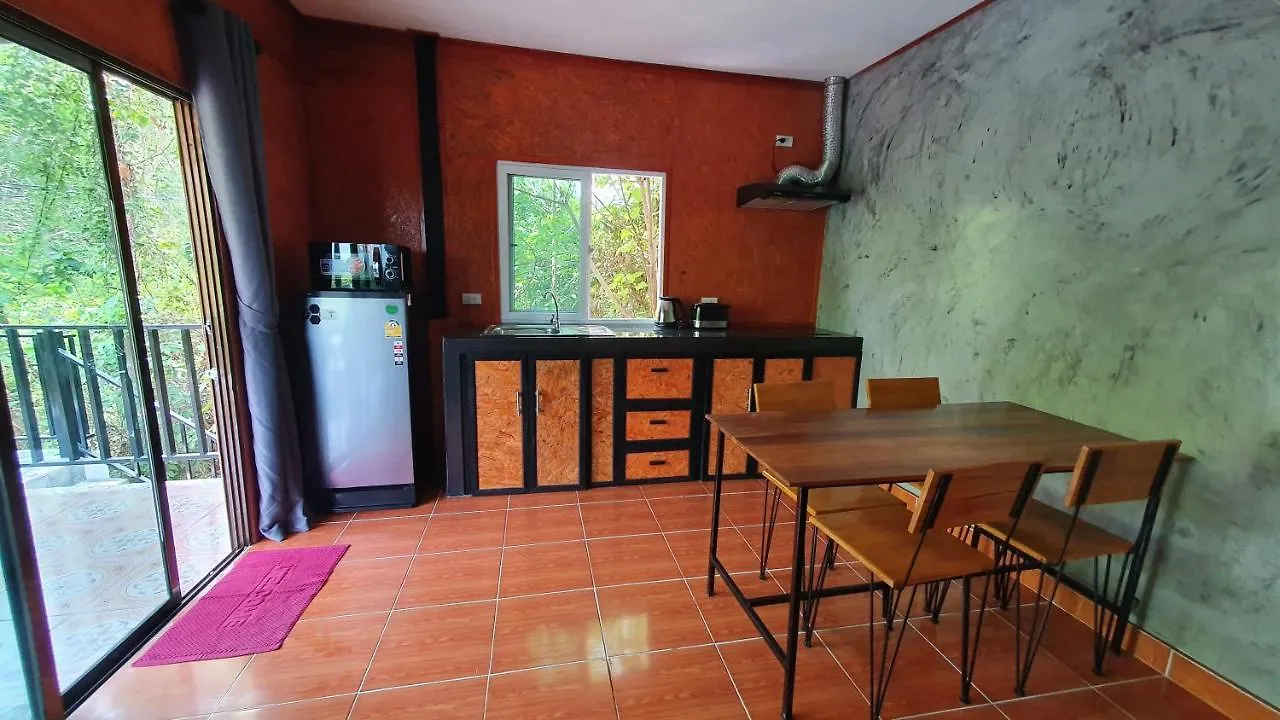 Safina Pool Villa Ko Lanta Apartmán